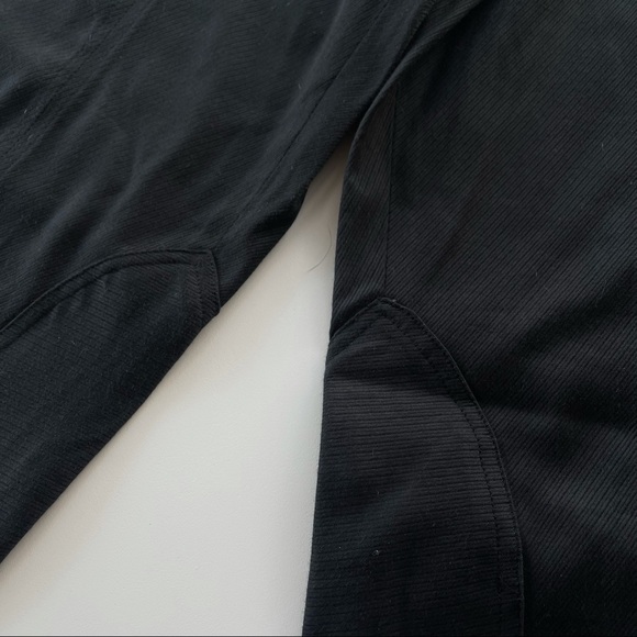 Black Trousers
Size US4
l - Picture 3 of 6
